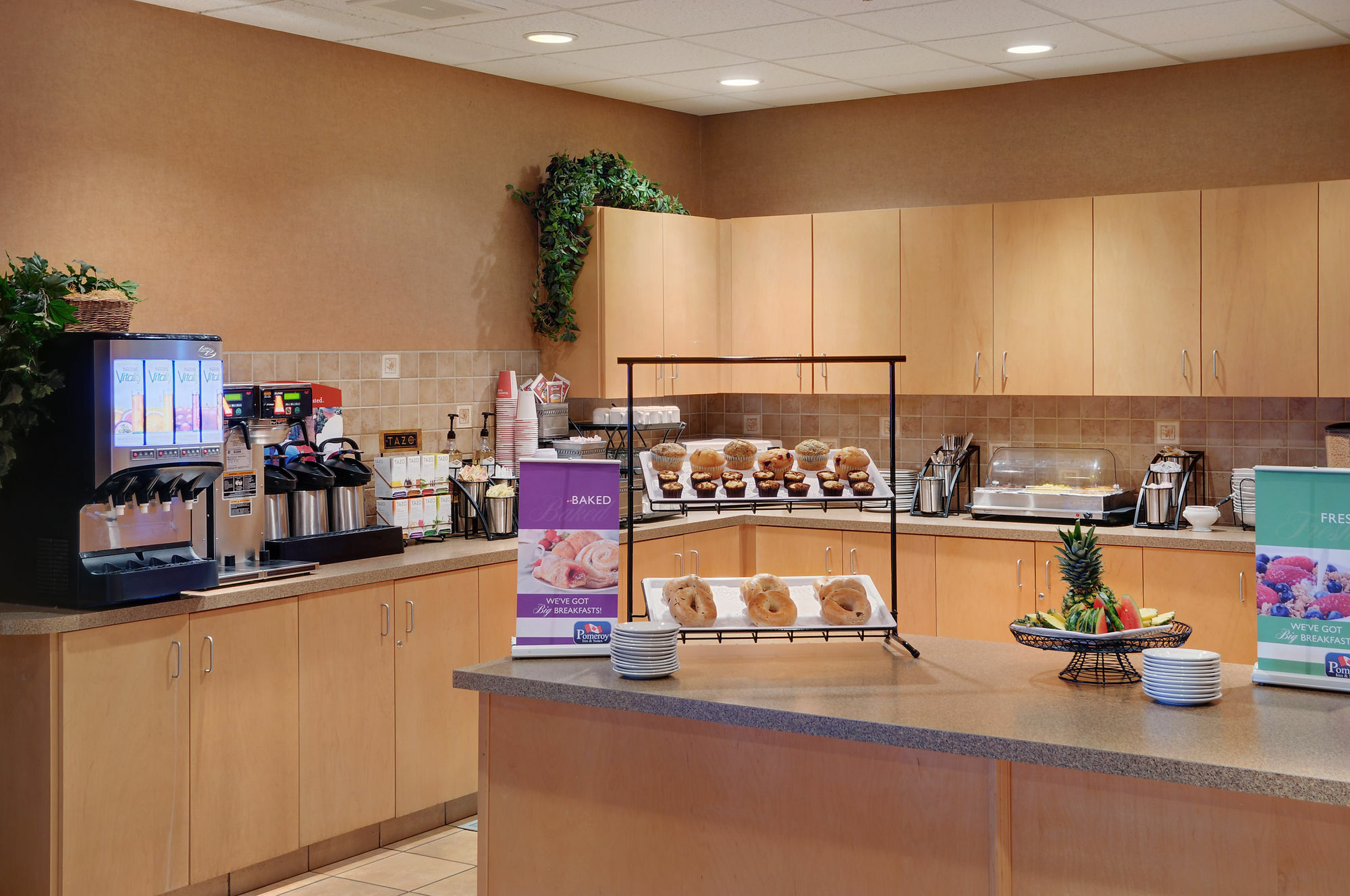 Pomeroy Inn & Suites Fort St. John Екстериор снимка